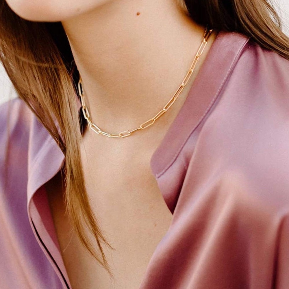 ::✨Delicate [GOLD] Layered Initial Necklace Set - Picture 5 of 12